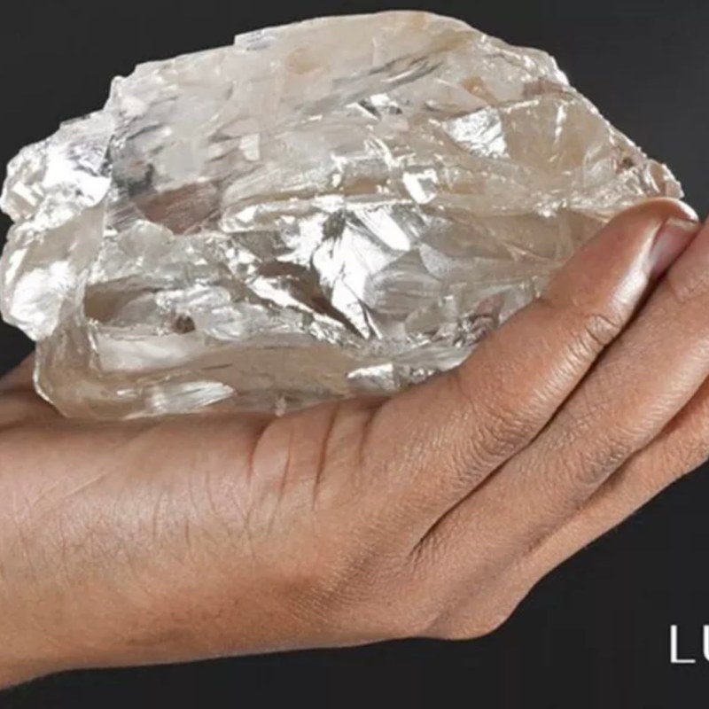 Massive 2,492-Carat Diamond&nbsp;Found
