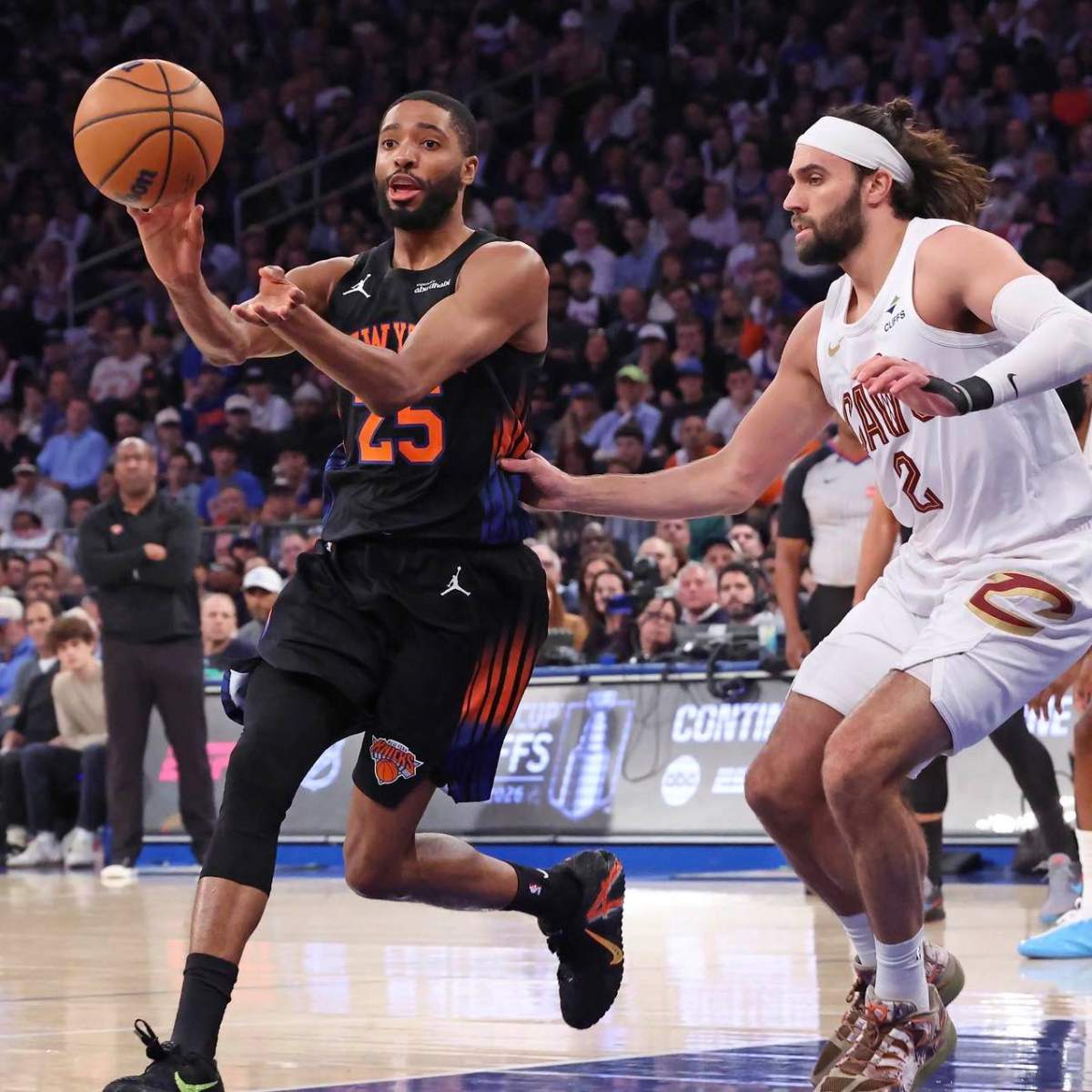 Knicks Beat Cavs in Game&nbsp;Two